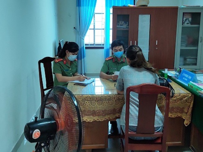 Phạt 12,5 triệu vì đăng Facebook 'có 2 gia đình bị cách ly'
