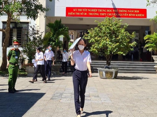 TS 'hớn hở' trúng tủ môn thi Ngữ Văn. Ảnh: THANH NHẬT