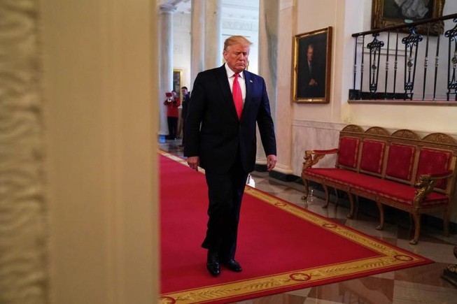 Ông Trump: Sẽ khiến Iran 'thắc thỏm' về chiến tranh