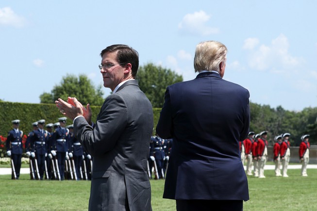 Lầu Năm Góc và ông Trump chia rẽ vì lời đe dọa tấn công Iran