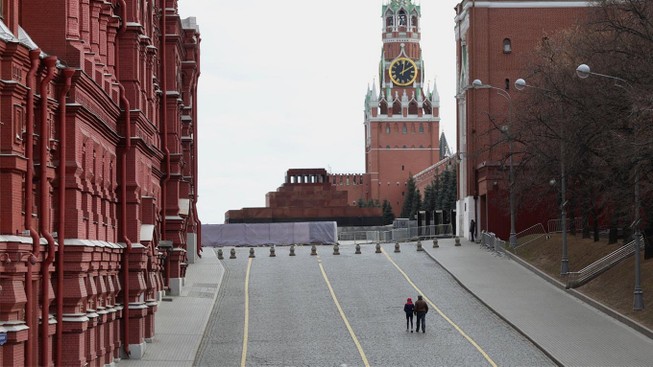 Quan chức Điện Kremlin mắc COVID-19, không tiếp xúc ông Putin