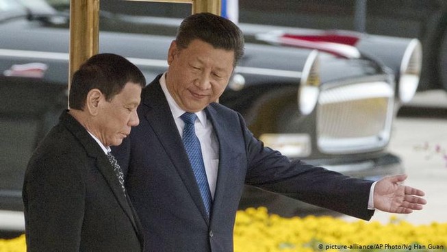 Philippines lo Trung Quốc dùng đội quân mạng chi phối bầu cử