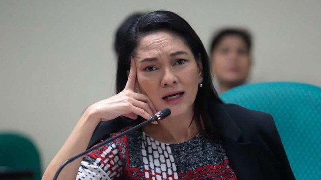 'Ông Duterte cần độc lập chính sách với Trung Quốc'