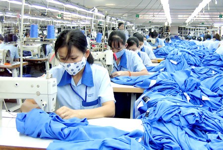 Lương không đủ sống thì khó tham gia bảo hiểm hưu trí bổ sung