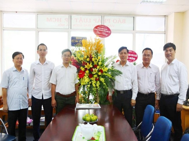 Bộ GTVT chúc mừng báo Pháp Luật TP.HCM nhân ngày báo chí