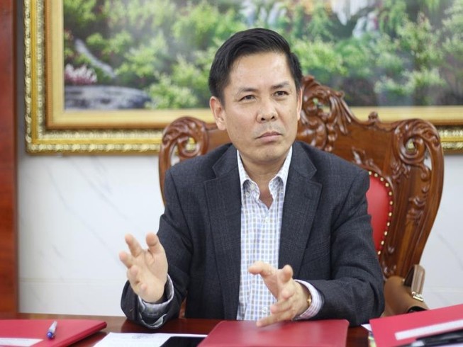 Bộ trưởng Nguyễn Văn Thể chỉ đạo việc cấp lại giấy phép lái xe