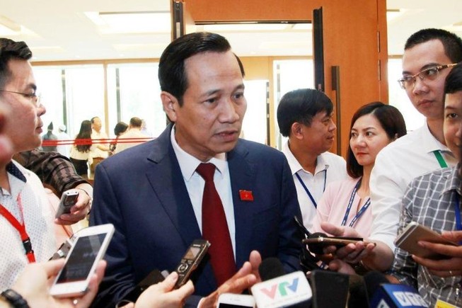 Bộ trưởng Lao Động: ‘Không thể không tăng tuổi hưu’