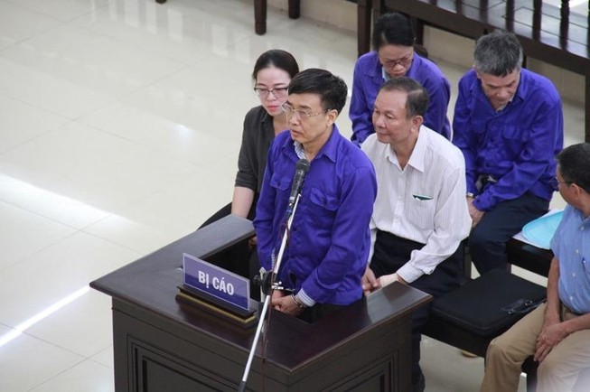 Cựu thứ trưởng Lê Bạch Hồng bị phạt 6 năm tù
