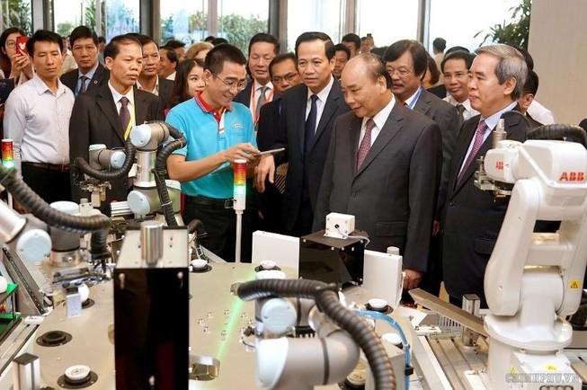 Thủ tướng: Nguồn lực phát triển không phải rừng vàng biển bạc