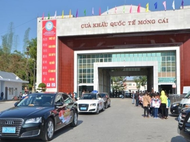 Hạn chế đi lại bằng vận tải hành khách công cộng