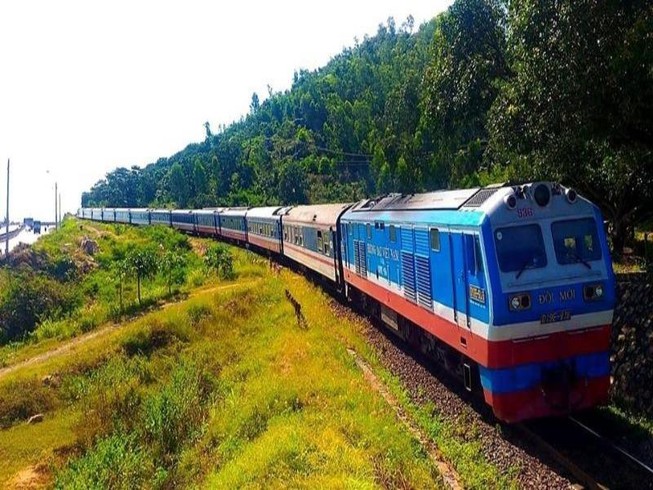 2 phương án gỡ vướng cho đường sắt
