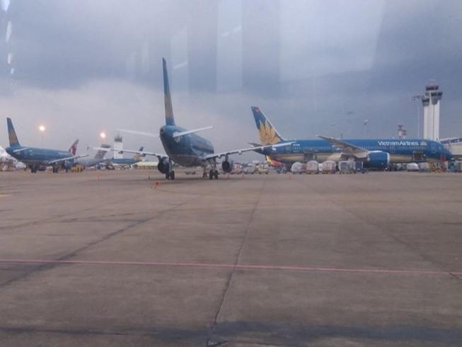 Vì sao máy bay Vietnam Airlines nổ lốp