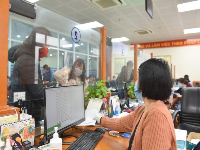 Cách ly xã hội: Làm sao gia hạn thẻ bảo hiểm y tế?