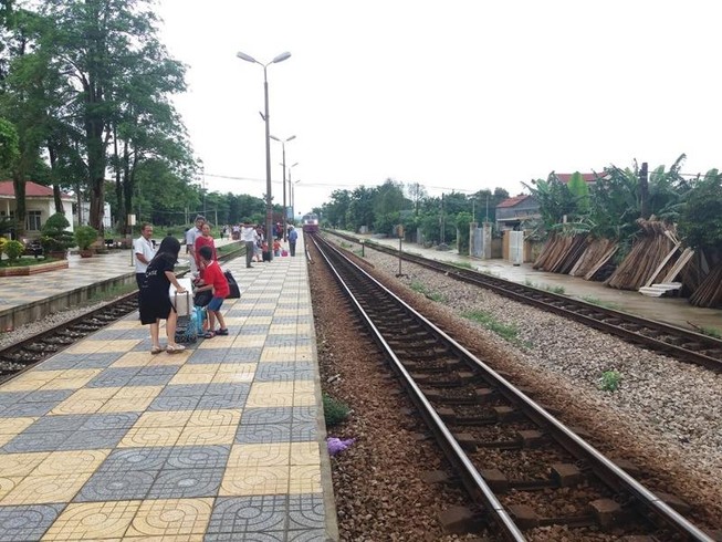 Ngành đường sắt chạy lại nhiều đôi tàu