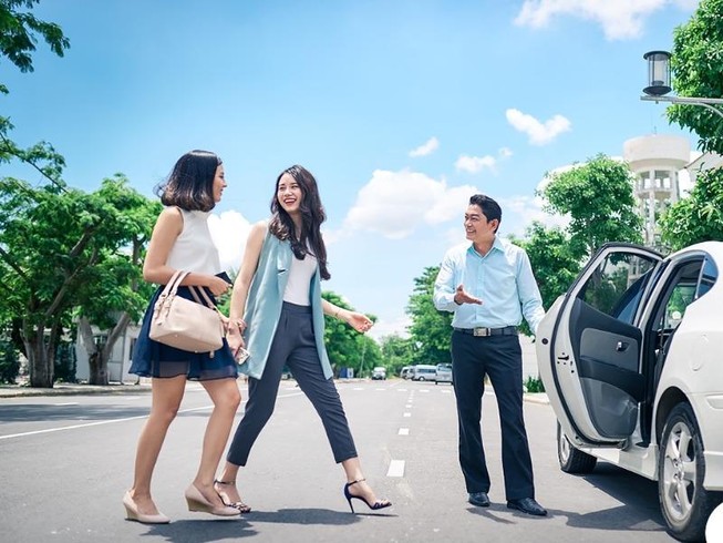 GrabCar hoạt động trở lại từ ngày hôm nay, trừ TP.HCM