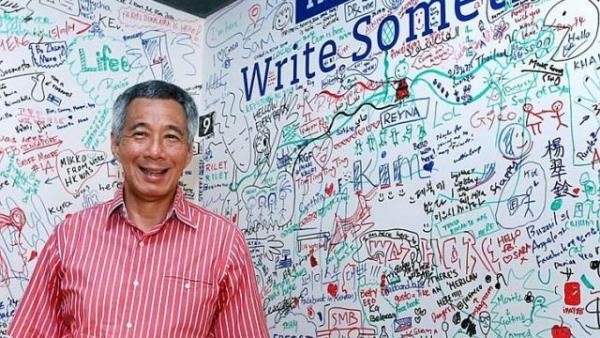 Thủ tướng Singapore “tiếp xúc” với dân qua mạng xã hội Facebook