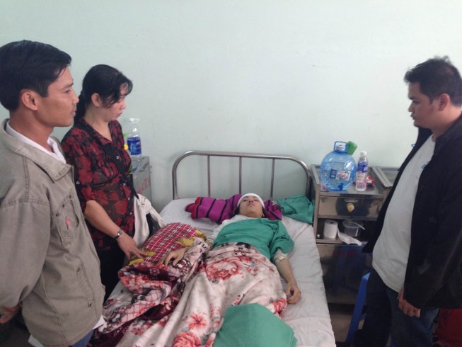 Vụ tài xế của Hồ Ngọc Hà gây tai nạn: Ba người cùng một nhà bị nạn