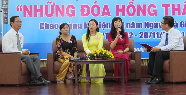 Day dứt khi nhìn thấy trẻ không bình thường