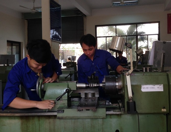 Trường ĐH ‘rục rịch’ giảm chỉ tiêu xét tuyển CĐ