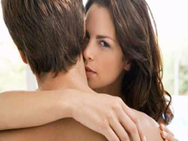 Nguyên nhân thật sự khiến đàn ông ngoại tình