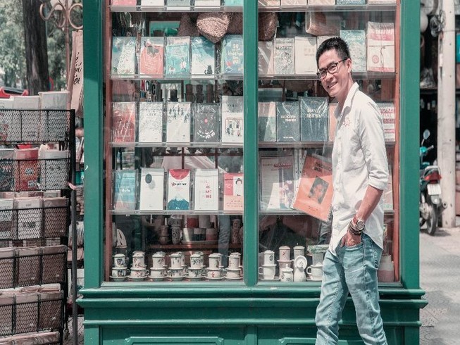 Nguyễn Phong Việt: Tết ở ... khoảnh sân trước nhà