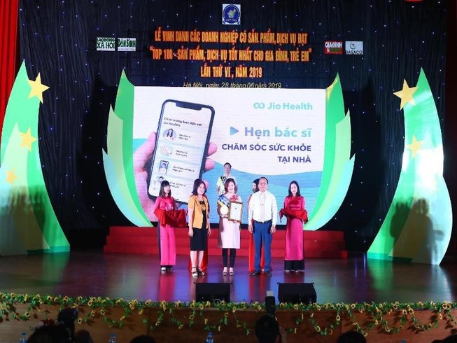 Ứng dụng đặt BS khám tại nhà lọt top 100 sản phẩm cho gia đình