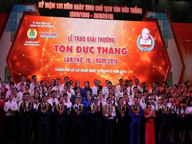 Trao giải thưởng Tôn Đức Thắng cho 10 kỹ sư, công nhân