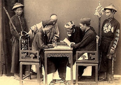 Quan lại thời xưa. Ảnh qua elib.vn