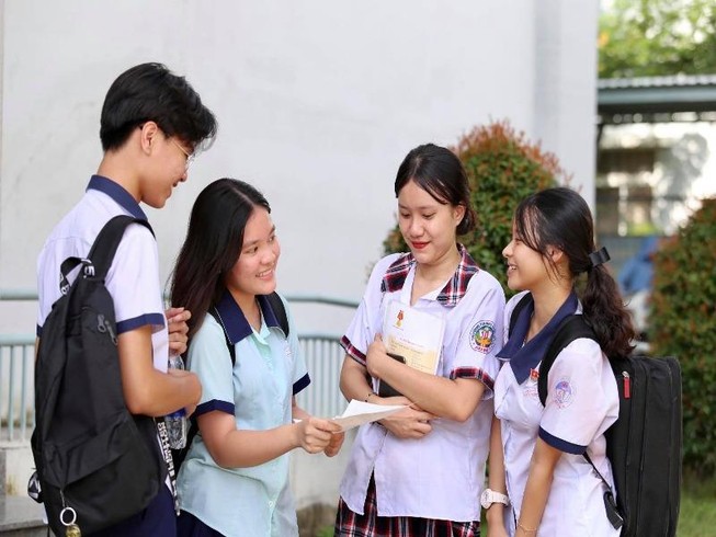 Tuyển sinh 10: Thí sinh thở phào với đề thi tiếng Anh