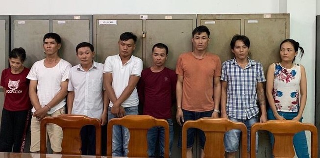 Cả nhóm tụ tập trong nhà nghỉ ở quận 12 'phê' ma túy