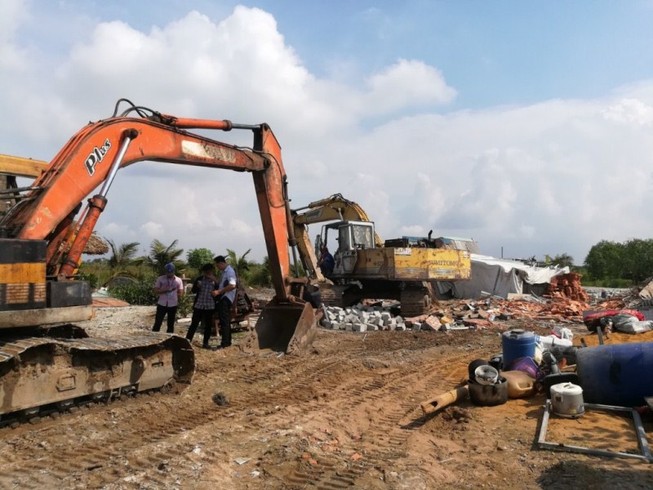 Cưỡng chế công trình trái phép ở quận 9