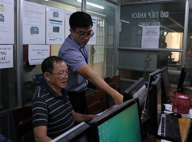 TP.HCM tăng cường dịch vụ trực tuyến để phòng dịch COVID-19