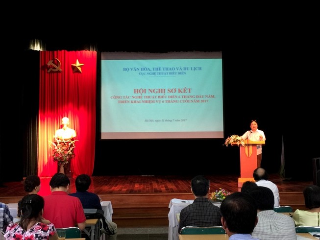 'Không khí ở Cục Nghệ thuật biểu diễn rất ngột ngạt'