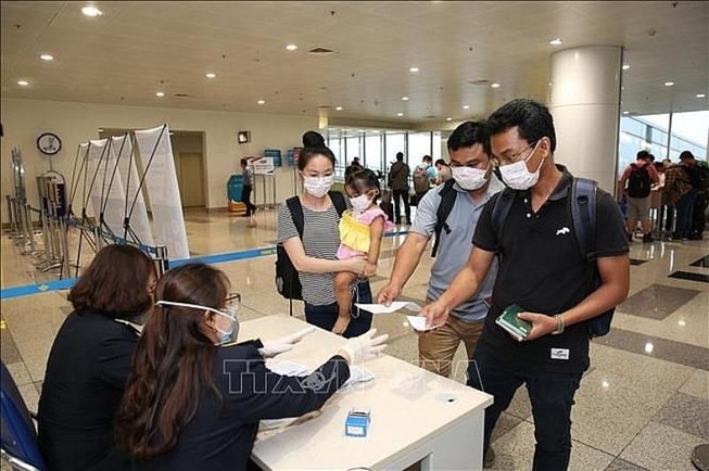 Dừng cấp thị thực cho người nước ngoài vào Việt Nam