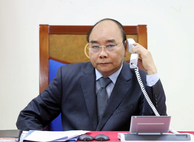 Việt Nam hỗ trợ Lào, Campuchia thiết bị y tế chống dịch