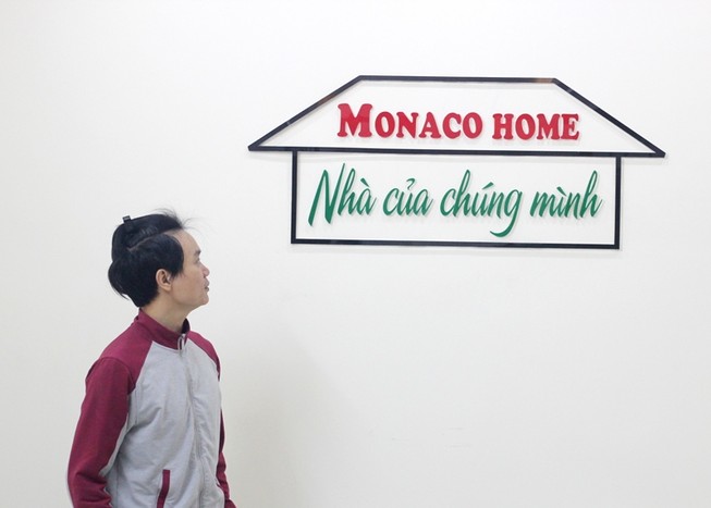 Làm nhà cho trẻ em nghèo: 'Người ta gọi tôi là hâm'