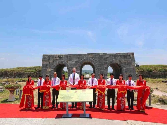Mỹ tài trợ 92.500 USD bảo tồn Thành Nhà Hồ