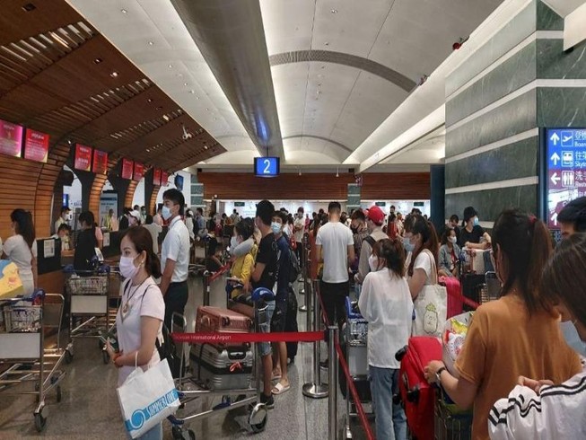 Hơn 240 công dân Việt Nam từ Đài Loan về nước an toàn