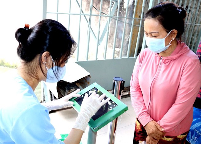 Hà Nội yêu cầu tạm dừng tham quan, du lịch đến vùng có dịch