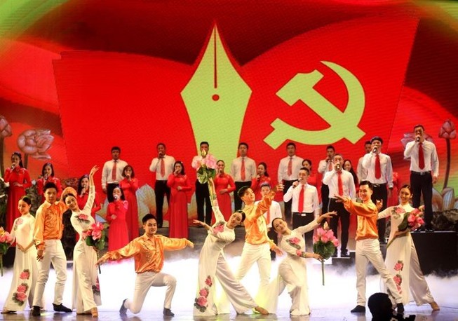 'Cần tiếp tục khơi dậy tinh thần yêu nước, tự cường'