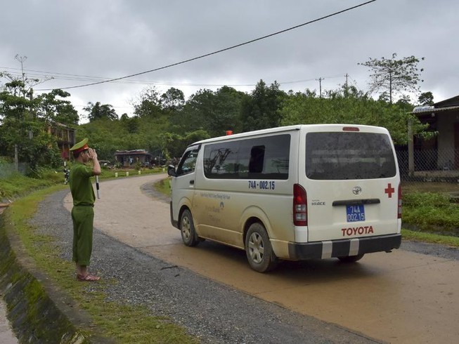 Đại tướng Ngô Xuân Lịch gửi thư các gia đình chiến sĩ đoàn 337