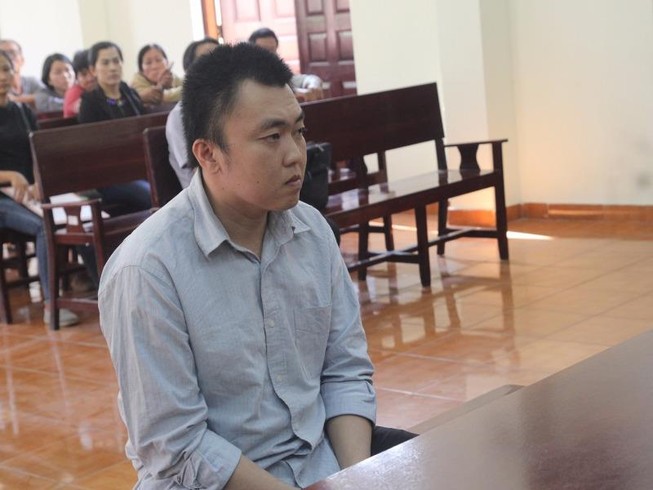 Đánh chết bạn gái, chỉ bị tội cố ý gây thương tích