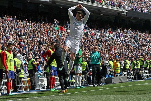 Tranh cãi penalty, siêu sao định đoạt derby Madrid