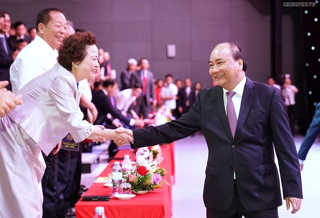 Các đại biểu tham dự buổi lễ - Ảnh: VGP