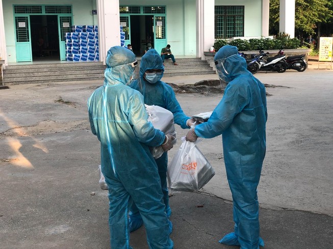 Chiều 24-10, Việt Nam ghi nhận thêm 12 ca mắc COVID-19 mới