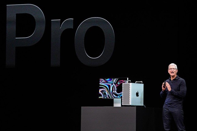 Ông Trump dọa đánh thuế Apple vì nhập linh kiện từ Trung Quốc