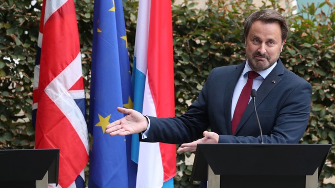 Thủ tướng Anh Boris Johnson bị thủ tướng Luxembourg chế diễu