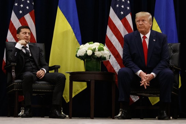 TT Ukraine: Chúng tôi không thể bị yêu cầu điều tra nhà Biden
