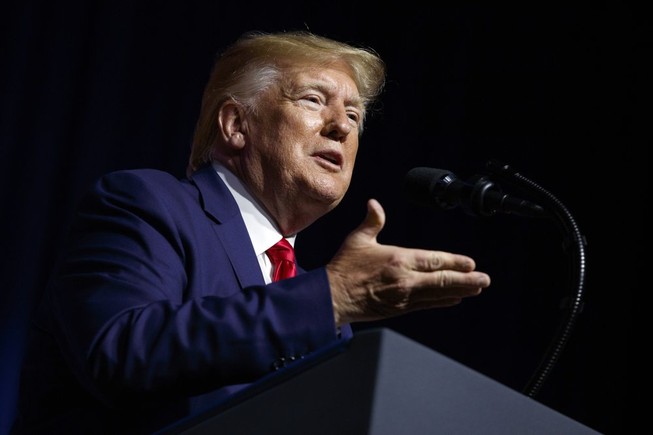 Đảng Dân chủ 'thắng lớn' trong điều tra luận tội ông Trump