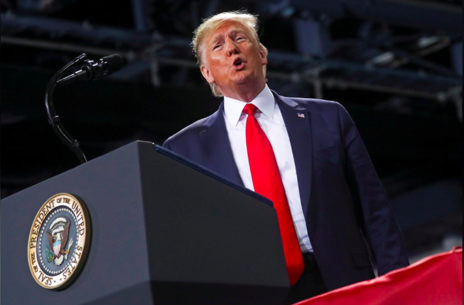 Bao nhiêu người Mỹ muốn ông Trump bị phế truất sau luận tội?
